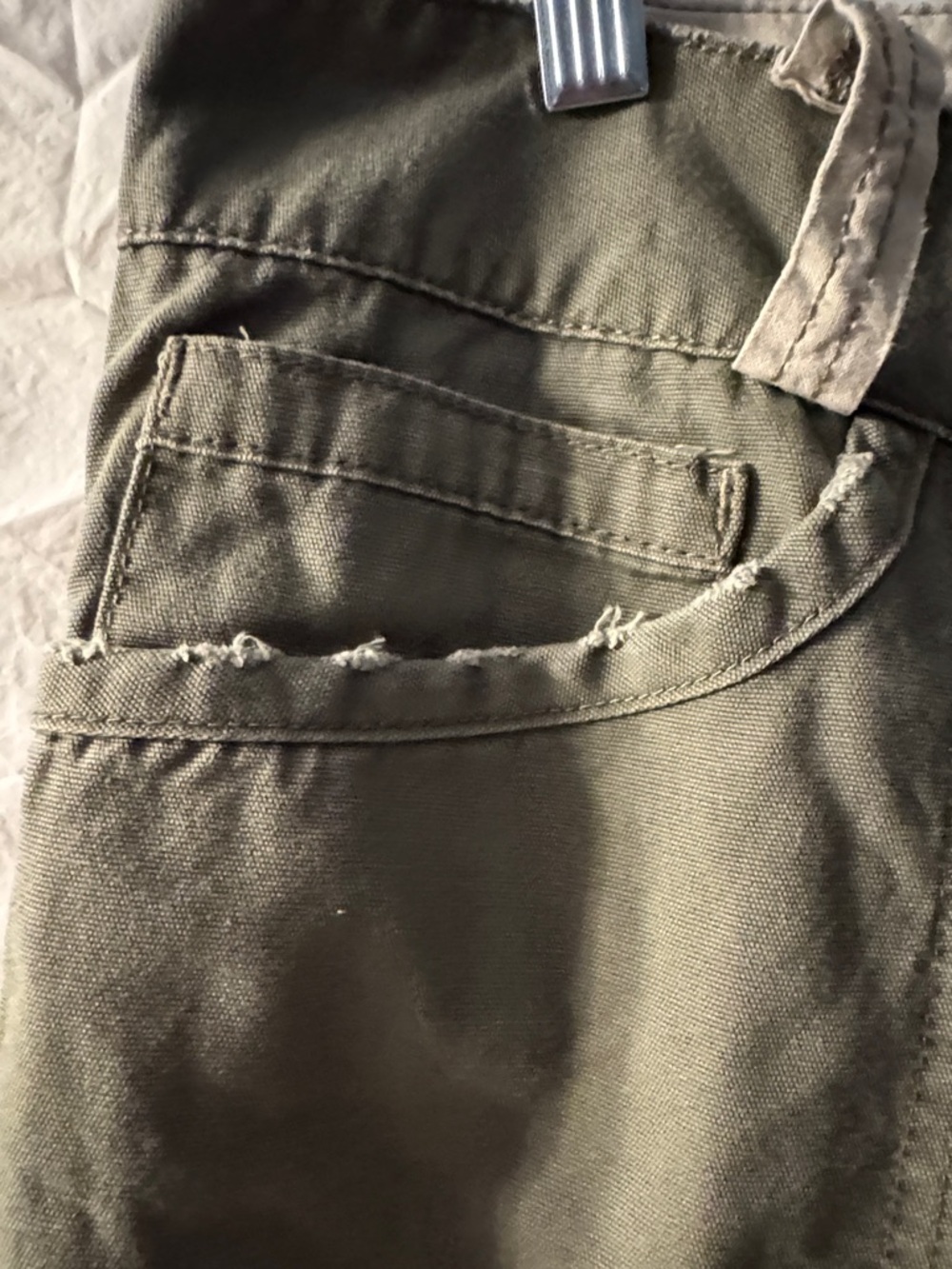 Guess 90’s Y2K Men's Olive Green Button-Fly Destressed Chinos - Picture 5 of 14